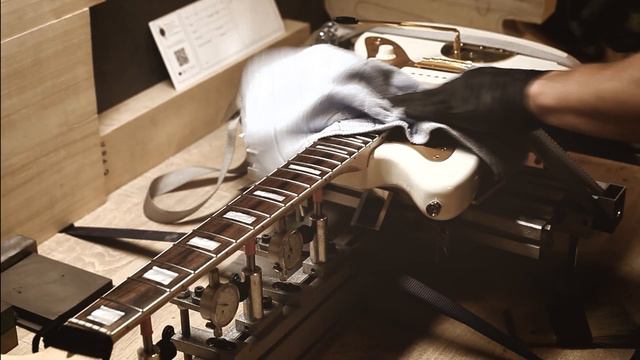 Fender Squier 40TH Anniversary Jazzmaster / Szlif / Setup / Erlewine Neck Jig смотреть онлайн