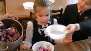 Вы отмечаете День рождения своей школы? Смотрите, как отмечают День рождения гимназии 8 г. Энгельса