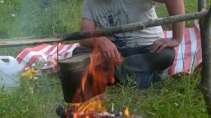 Мото мини дальняк 150 км. Ч.4. Готовлю суп с тушёнкой на костре в солдатском или армейском котелке.
