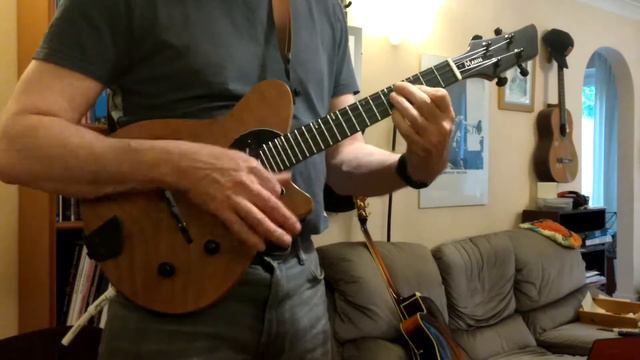 C F C G on Mann tenor hollow bodied ukulele смотреть онлайн