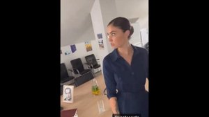 Партнёром Агаты Муцениеце в "Я знаю твои секреты" стал Антон Хабаров, заменив Михаила Пшеничного.