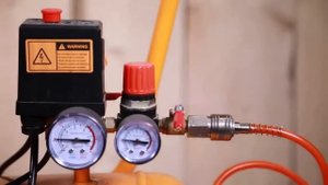 Пневматический нейлер для гвоздей INGCO ABN10301 INDUSTRIAL