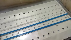 Замена LED подсветки Mystery MTV-4230LT2.