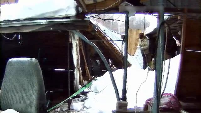 КАК Я ТРАКТОРОМ КРЫШУ ТЯГАЛ смотреть онлайн