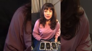 КЕМ ОН МЕНЯ ВИДИТ