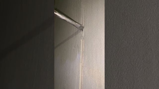 Аккумуляторный перфоратор в действии! смотреть онлайн