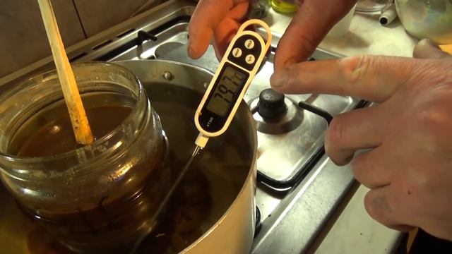 Колдую над прополисом. смотреть онлайн