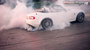 Почему Женщина может Водить Автомобиль