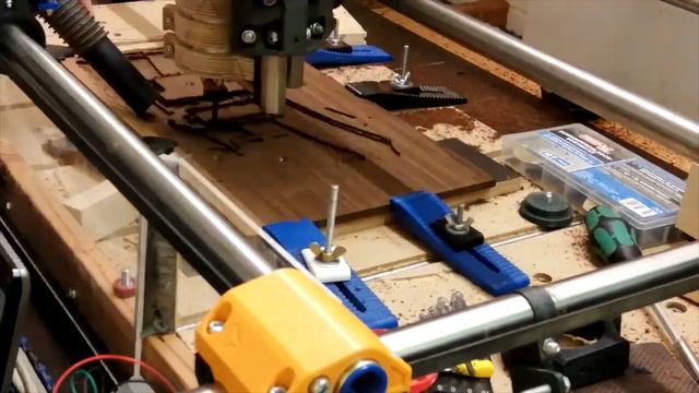 "Ormurin Langi" - 30 Fret Guitar Build смотреть онлайн