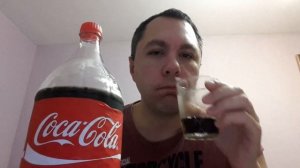 VLOG пью Кока-колу