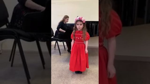 Ивашкова Анна 6 лет. «Песенка Настеньки» из мультфильма Аленький цветочек смотреть онлайн