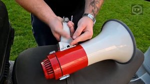 МегаФон против глушителя автомобиля и глушителя мотоцикла