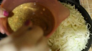 Капуста ,тушеная с картошкой и курицей