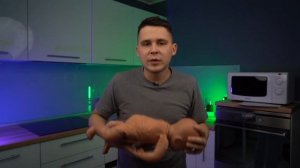 Как научить ребенка лежать на животике? 4 позы, которые понравятся вашему ребенку