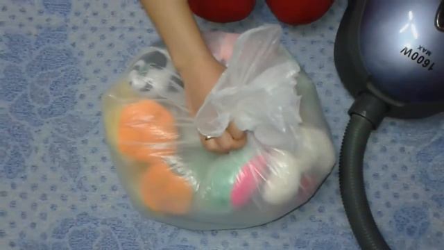 Вакуумная упаковка игрушек
