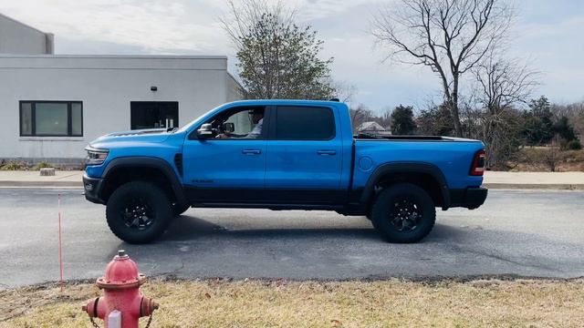 2021 RAM TRX Launch Control смотреть онлайн