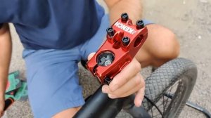 ТЮНИНГ на мой новый BMX. Лайфхак как поставить быстро грипсы. Обновки для моего " коня ".