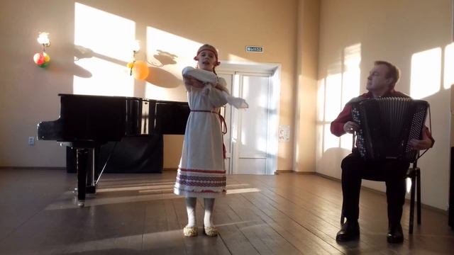 Комарова Виктория "Ой,вставала я ранёшенько". ДШИ № 3 города Курска смотреть онлайн