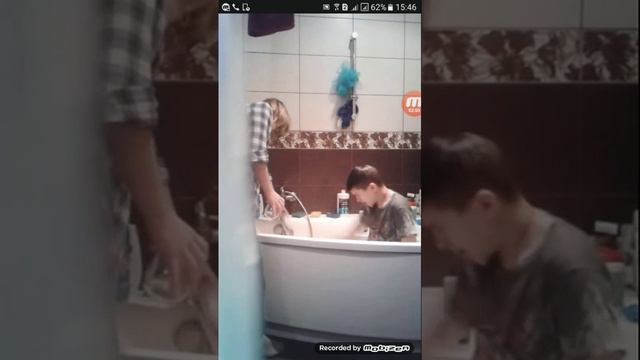 Чувак проспорил в карты!! смотреть онлайн