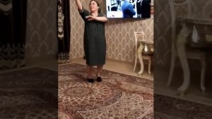 Айшат Гапизова танцует