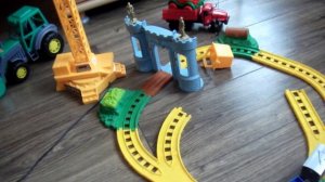 ИГРУШКИ для маленьких детей. Башенный Кран