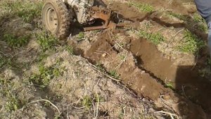 Мотоблок МБ 90 Мул Кадви. Распахиваем картофель.