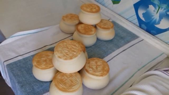 Выпекаем служебные праздничные просфоры. Марфо-Мариинский женский монастырь смотреть онлайн