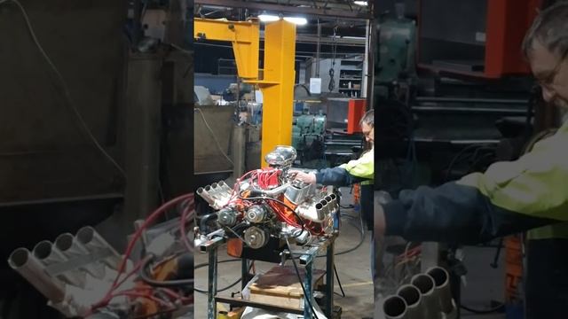 Ford 302 Windsor with zoomies смотреть онлайн