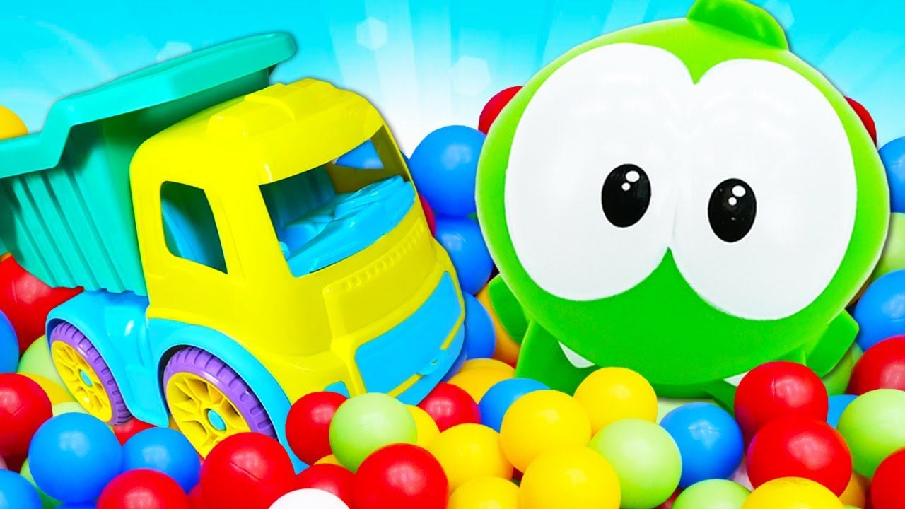 Om Nom & Cut the Rope Toys & Play Doh Dumplings смотреть онлайн