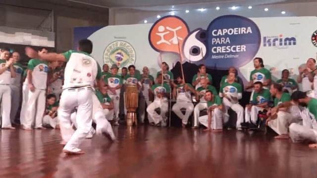 6ta Capoeira para Crescer - Mestre Delmar смотреть онлайн