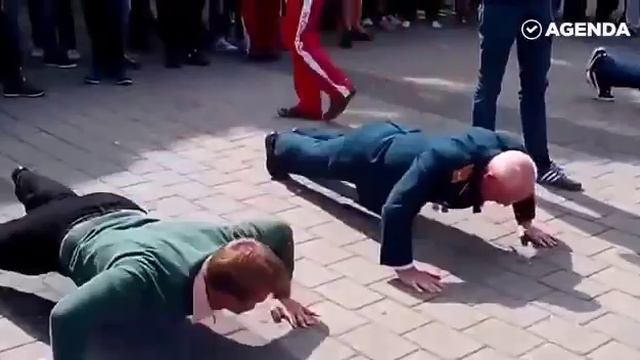 Дедушка уделал всех!!!