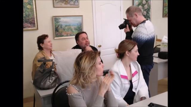 Диагностика парикмахеров.  Как, создавая красоту, сохранить здоровье?