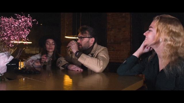 Хостел. Подвал пыток смотреть онлайн