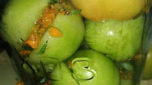 Фаршированные зеленые помидоры на зиму