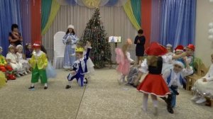 Новогодний утренник в детском саду группа Жемчужинки