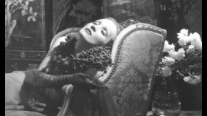 Marlene Dietrich - Ich bin die fesche Lola
