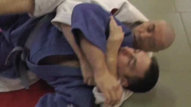 Техника дзюдо от чемпиона Мира. Партер. Серия 12 смотреть онлайн