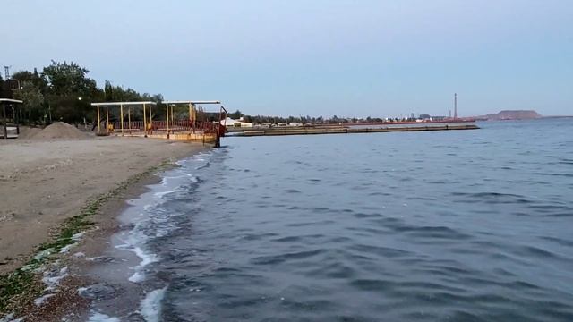 Мариуполь. Приехал на Азовское море в теплый октябрьский вечер. смотреть онлайн