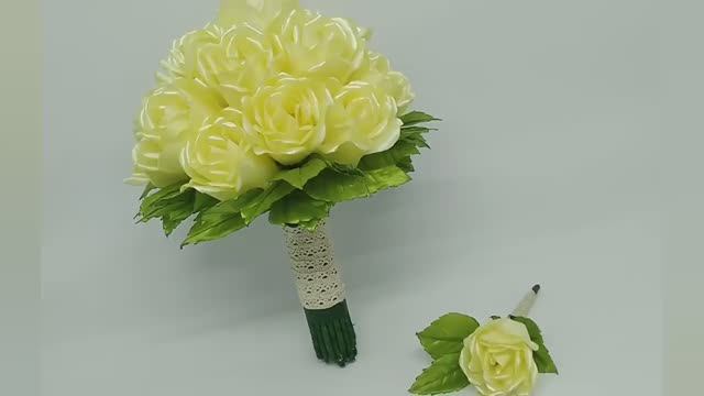 СДЕЛАЙ САМ _ Как легко сделать розу из атласной ленты _ Свадебный букет роз, связанный вручную
