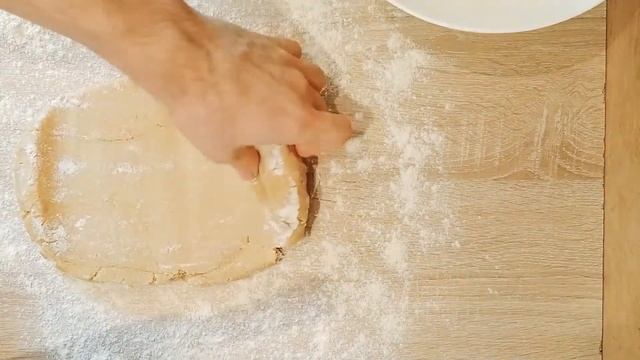 Пасхальное печенье в форме яйца / Пасхальное украшение стола / Выпечка