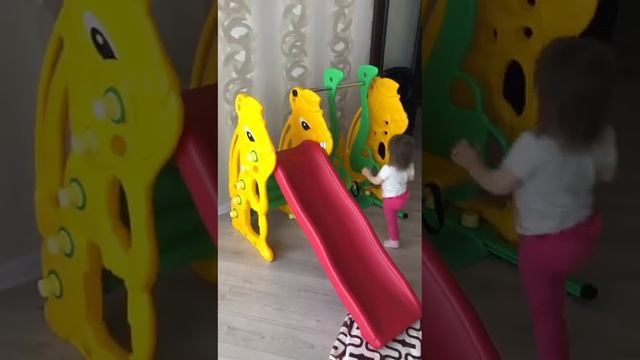 Горка с качелями Заяц смотреть онлайн