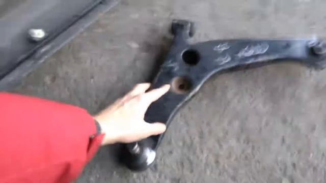 Отправка ноуската, капота, порогов на Mitsubishi DIon смотреть онлайн