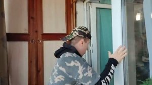 ПРИКОЛИСТЫ _ Сериал СЕМЬЯ И ИХ СЫНОК - 22 Серия (720p).mp4