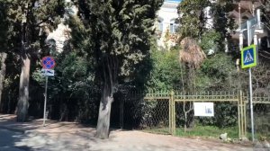 Ялта. Улица Боткинская от ул. Гоголя до ул.Кирова. Март 2023. Крым. Crimea. Yalta.