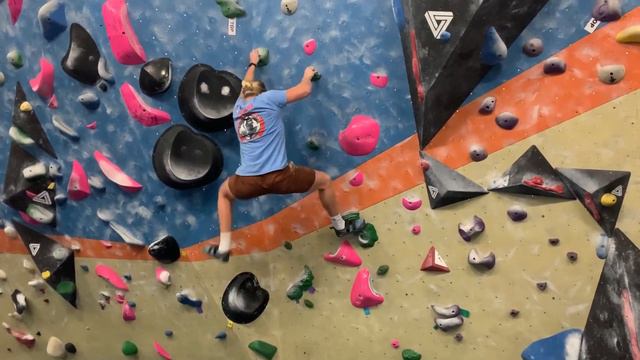 275LB BENCH PRESS | ROCK CLIMBING | YAMAHA SCHOOL | KENNESAW, GA | 3-4-20 смотреть онлайн