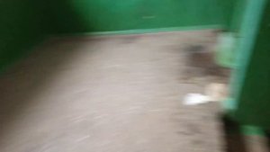 Пассажирский лифт МЛМ-(2019 г.в) с синими кнопками в старой панельной 9-этажке.