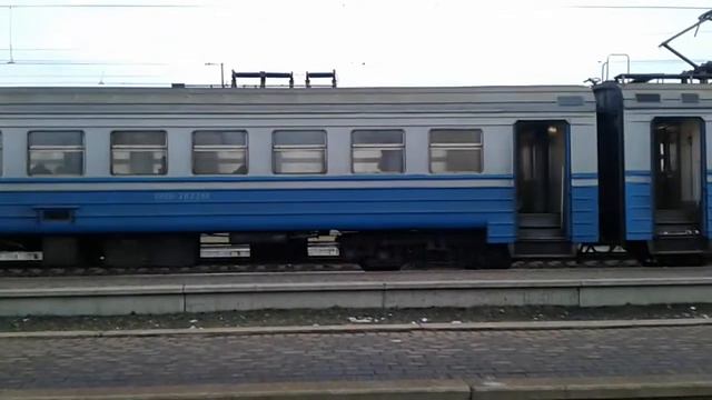 Харьковская электричка ЕР2Р