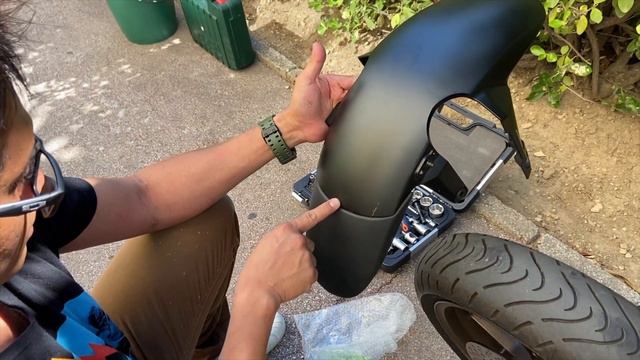 INSTALLING FRONT FENDER EXTENSION FOR HONDA CB650R / EASY INSTALLATION смотреть онлайн