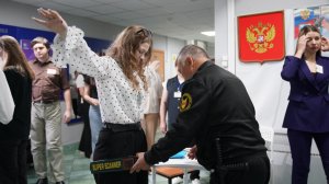 Вынудили снять белье: что известно о скандале с досмотром выпускников на ЕГЭ в Воронеже