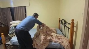 как заправить одеяло в пододеяльник быстро и легко